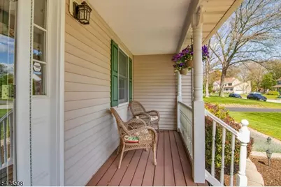 14 Chelsea Dr, Jefferson Township, NJ 07438 - Photo 4