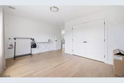 25 Mayfair Pl, Clifton, NJ 07013 - Photo 20