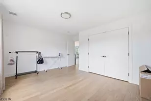 25 Mayfair Pl, Clifton, NJ 07013 - Photo 20
