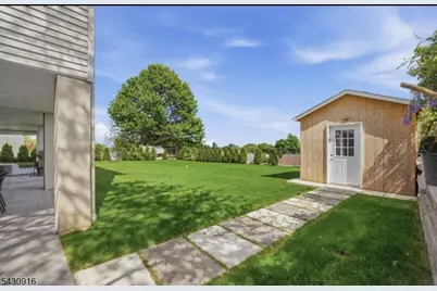 25 Mayfair Pl, Clifton, NJ 07013 - Photo 30