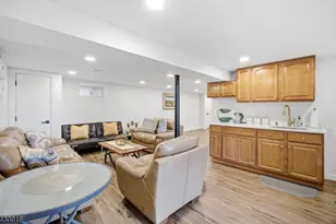 25 Mayfair Pl, Clifton, NJ 07013 - Photo 26