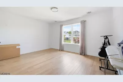 25 Mayfair Pl, Clifton, NJ 07013 - Photo 16