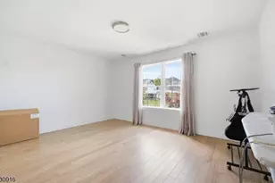 25 Mayfair Pl, Clifton, NJ 07013 - Photo 16