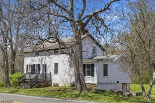 138 Bartley Rd, Washington Township, NJ 07853 - Photo 2