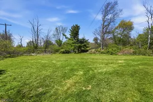 138 Bartley Rd, Washington Township, NJ 07853 - Photo 18