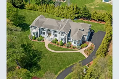 17 Constitution Ave, Roxbury Township, NJ 07876 - Photo 2