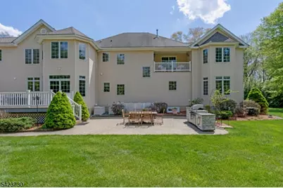 17 Constitution Ave, Roxbury Township, NJ 07876 - Photo 6