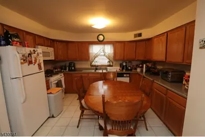 13-15 Garibaldi Ave, Newark, NJ 07114 - Photo 16