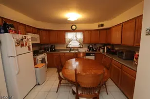 13-15 Garibaldi Ave, Newark, NJ 07114 - Photo 16