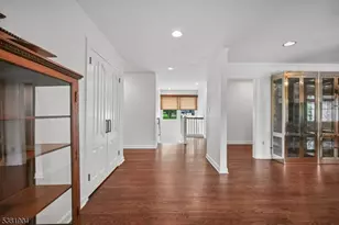 39 Wingate Dr, Livingston, NJ 07039 - Photo 8