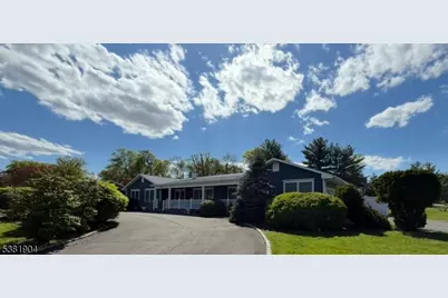39 Wingate Dr, Livingston, NJ 07039 - Photo 1