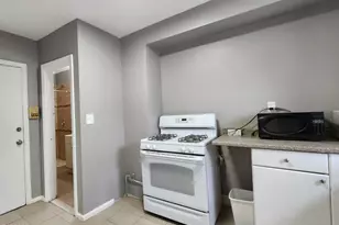 423 2nd St, Jersey City, NJ 07302 - Photo 2