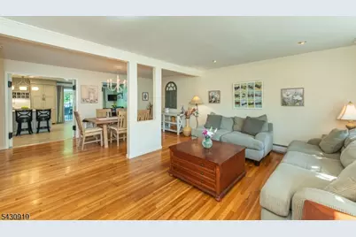 25 Meadow Dr, Little Falls Township, NJ 07424 - Photo 4