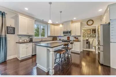 40 Quakertown Rd, Franklin Township, NJ 08867 - Photo 16