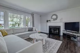 36 Beverly Rd, Madison, NJ 07940 - Photo 4