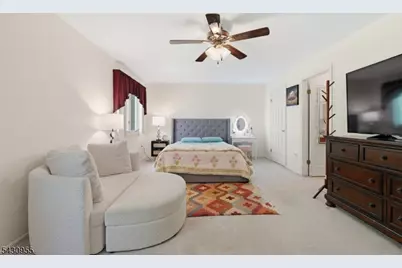 34 Edgefield Dr, Parsippany, NJ 07950 - Photo 28
