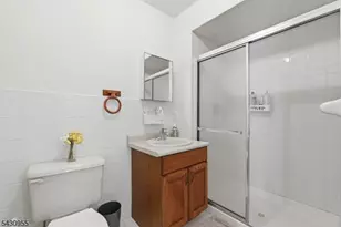34 Edgefield Dr, Parsippany, NJ 07950 - Photo 30