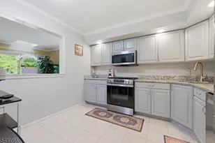 34 Edgefield Dr, Parsippany, NJ 07950 - Photo 20