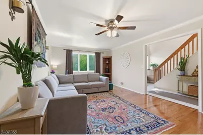 34 Edgefield Dr, Parsippany, NJ 07950 - Photo 8