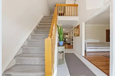 34 Edgefield Dr, Parsippany, NJ 07950 - Photo 4
