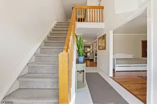 34 Edgefield Dr, Parsippany, NJ 07950 - Photo 4