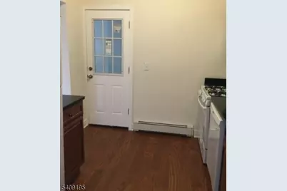 15 Harrison Pl, Clifton, NJ 07011 - Photo 6