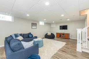 14 Fox Run, North Caldwell, NJ 07006 - Photo 28