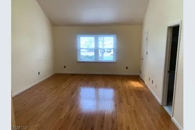 4 Wareham Ct, Scotch Plains Township, NJ 07076 - Photo 16