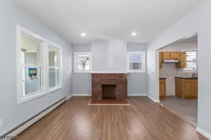 226 N Clinton St, East Orange, NJ 07017 - Photo 4