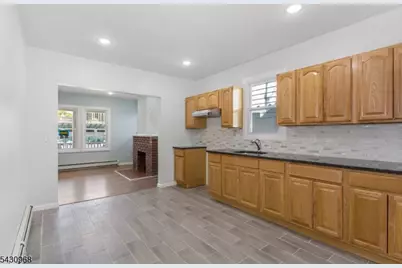 226 N Clinton St #2, East Orange, NJ 07017 - Photo 6