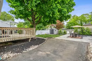 323 Church St, Middletown, NJ 07718 - Photo 32