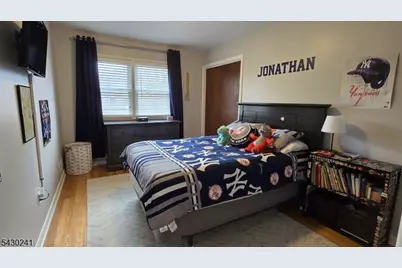 852 Joralemon St, Belleville, NJ 07109 - Photo 10
