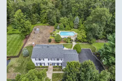 908 Sherwood Rd, Bridgewater, NJ 08807 - Photo 2