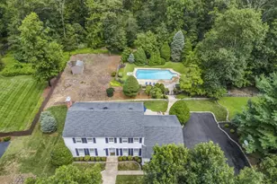 908 Sherwood Rd, Bridgewater, NJ 08807 - Photo 2