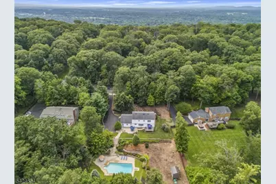 908 Sherwood Rd, Bridgewater, NJ 08807 - Photo 4