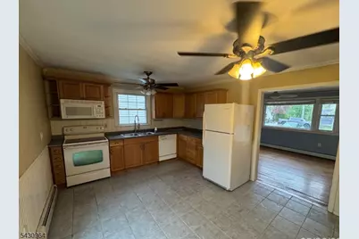 35 Mayne Ave, Byram Township, NJ 07874 - Photo 4