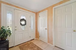 15 Ella Ln, Wayne, NJ 07470 - Photo 4