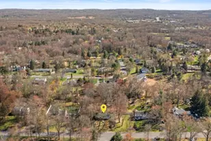 132 Goltra Dr, Bernards Township, NJ 07920 - Photo 10