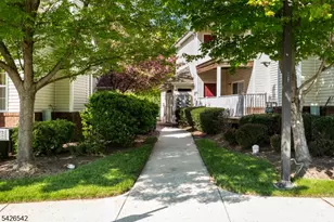 148 Forest Dr, Piscataway Township, NJ 08854 - Photo 36