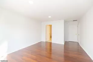 148 Forest Dr, Piscataway Township, NJ 08854 - Photo 24