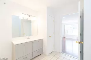 148 Forest Dr, Piscataway Township, NJ 08854 - Photo 28