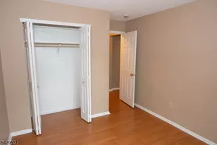 136 Arbor Way, Branchburg Township, NJ 08876 - Photo 10