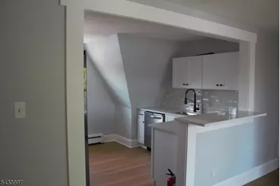 55 Montgomery St #3, Bloomfield, NJ 07003 - Photo 4