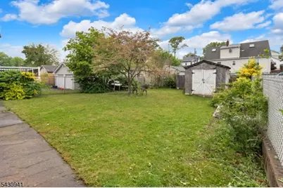 179 Dewey Ave, Totowa, NJ 07512 - Photo 20