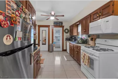179 Dewey Ave, Totowa, NJ 07512 - Photo 12