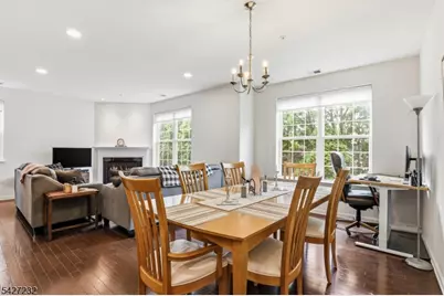 9 Station Sq, Union Township, NJ 07083 - Photo 10