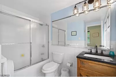 50 Pine St #215, Montclair Twp., NJ 07042 - Photo 18