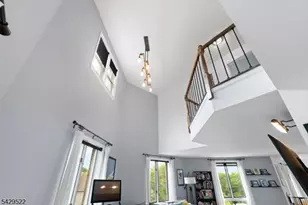 50 Pine St, Montclair Twp., NJ 07042 - Photo 10