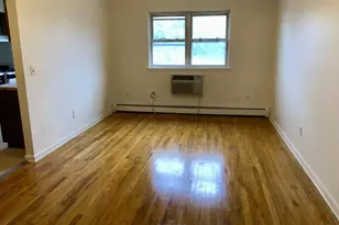 538 Joralemon St, Belleville, NJ 07109 - Photo 2