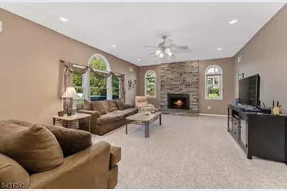 42 Southgate Dr, Clinton Township, NJ 08801 - Photo 22